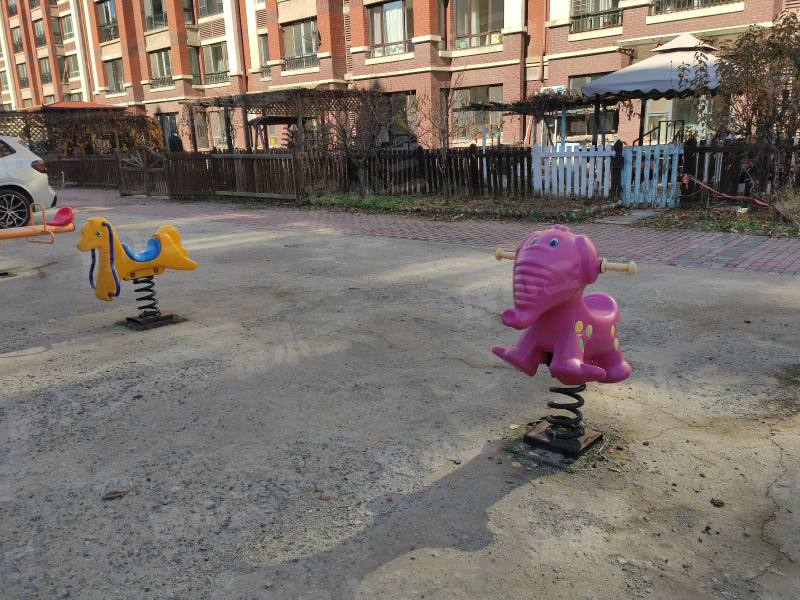 绿地剑桥园区图片