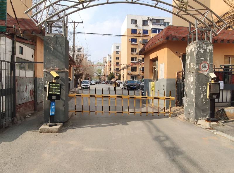 含笑小区园区图片