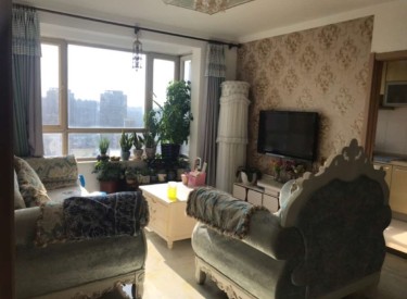 富雅豪临 精装修 拎包入住 不挡光 近地铁 有钥匙