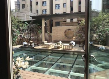 (联排别墅)于洪新城招商雍景湾地上三层地下两层带车库高端园区