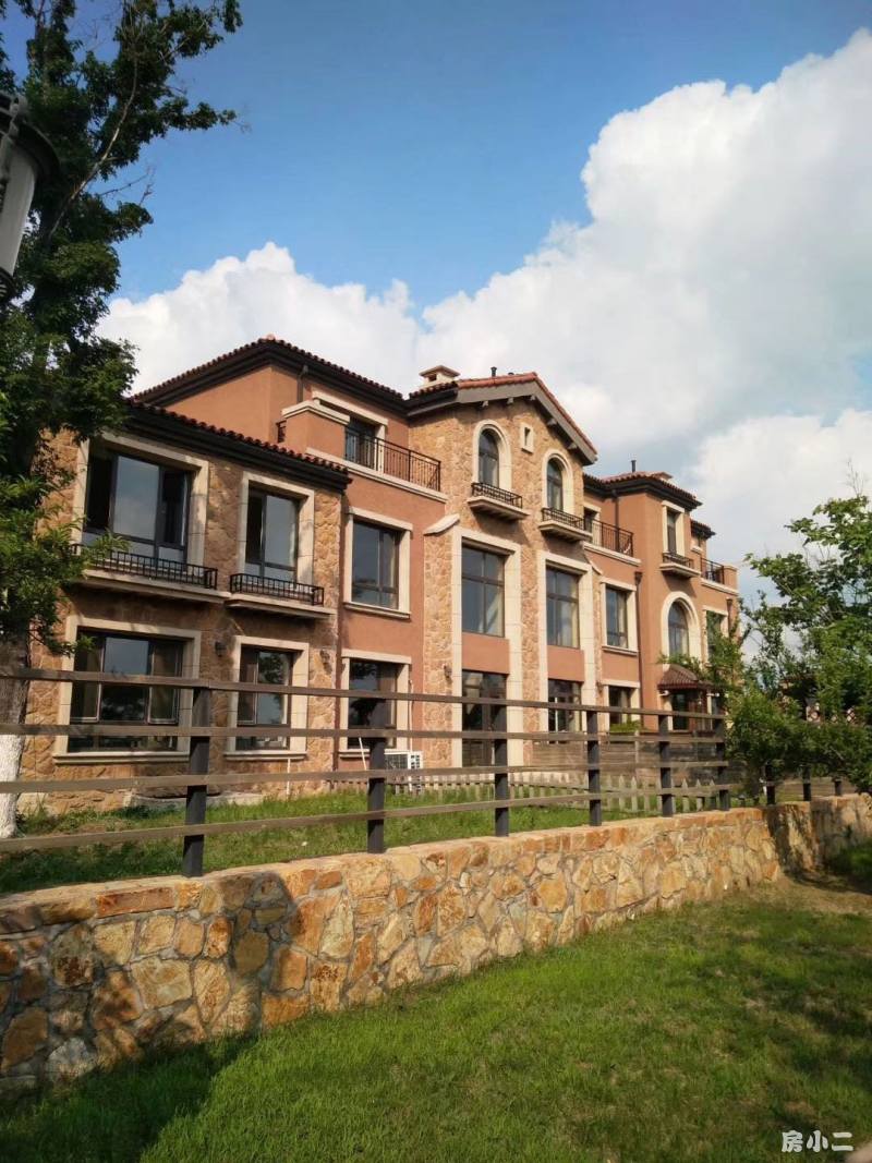 浑南天然湖景别墅 伴山湖 万科翡翠旁 棋盘山 大花园 双车库_沈阳大族