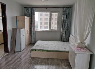 急急精装修拎包入住啊,楼下就是中央大学城西门看房方便,有钥匙