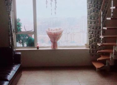 东方俪城,复式,供暖25度,包物业采暖费,近地铁