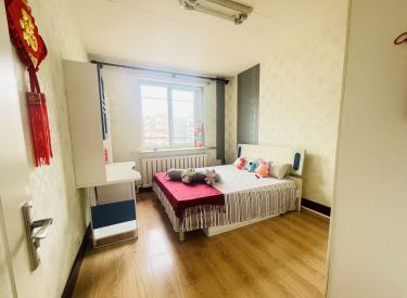 沈大社区，5楼，南北，房证98米，三室二厅一卫