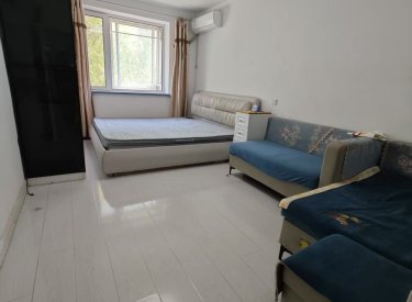 临近地铁，黄金3楼，南北通透，