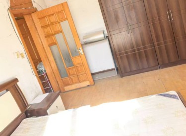 东湖小区 1室 1厅 1卫 34㎡