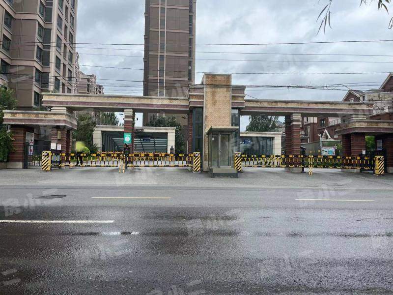 都市花园 4室3厅3卫 精装