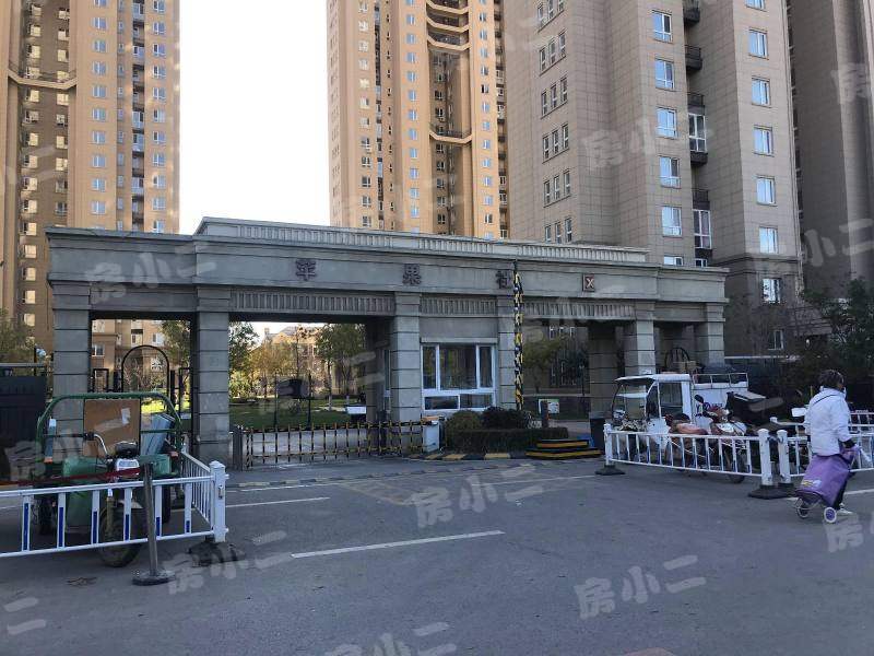 孔雀城2.1期苹果社区 3室2厅2卫 精装