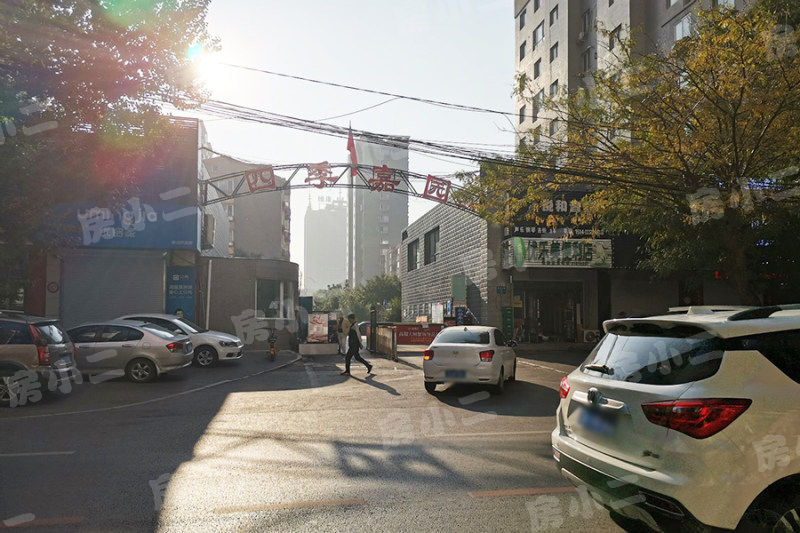 四季嘉园二期 2室2厅1卫 精装