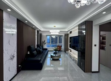 豪华装修 急售 地铁10号线 随时看房