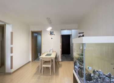 万科香湖 临地铁 丁香湖 精装两室 房屋保持的新 价格美丽 