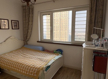 精装三室，改善户型