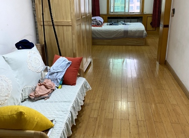 兴盛小区七中总校二室