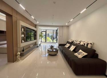 水墨丹青 3室2厅1卫 精装 