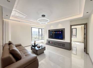 十里锦城7楼，精装两室