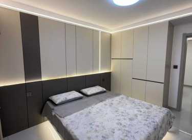 金宝花园 3室2厅2卫 精装 