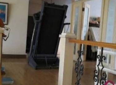 民富小区 商品房 半跃层房 4室2厅2卫