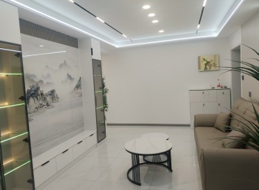 泉富社区 2室1厅1卫 豪华装修 
