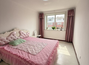 区政府附近 三室 附近多个学校 早市夜市 步行几分钟到达