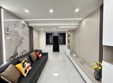 苏白路市场附近 小一楼 自住 做买卖都可以