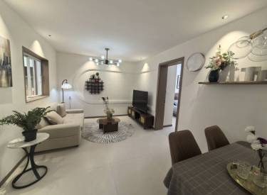 迎宾花园学区房两室出卖