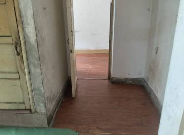 东湖小两室出卖学区房